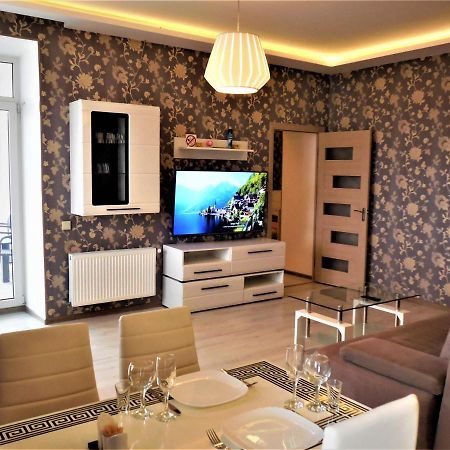 "Делюкс На Литейной" Dnipro Dış mekan fotoğraf